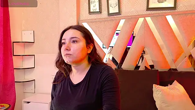 Snapshot of Velvet_lux chatting on November 7, 2025, 1:00 pm Velvet lux online show from November 7, 2025, 1:00 pm