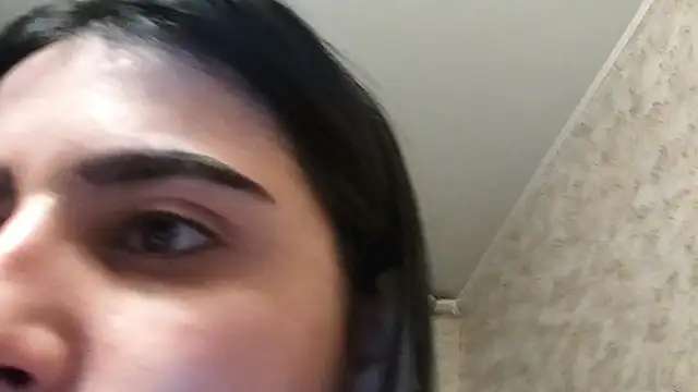 Lina rix online show from October 29, 2025, 1:35 pm