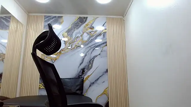 Snapshot of JackMotta01 chatting on October 31, 2025, 1:28 am JackMotta01 online show from October 31, 2025, 1:28 am