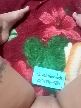 Snapshot of tutti2pbuzz chatting on October 29, 2025, 2:41 pm tutti2pbuzz online show from October 29, 2025, 2:41 pm