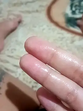 Snapshot of tutti2pbuzz chatting on October 31, 2025, 12:55 am tutti2pbuzz online show from October 31, 2025, 12:55 am