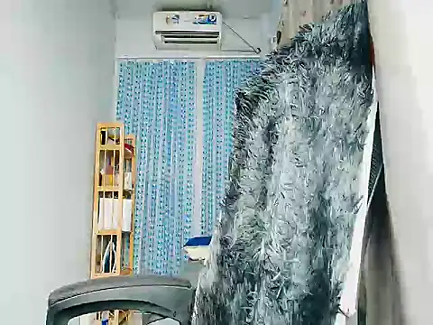 Fiona1010 online show from February 1, 2026, 12:26 pm