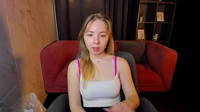 Nora Miller online show from November 21, 2025, 6:01 am