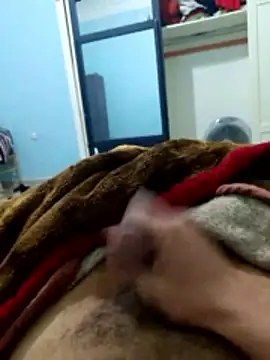 Snapshot of Ayoub_ben27 chatting on March 15, 2026, 12:05 am Ayoub ben27 online show from March 15, 2026, 12:05 am