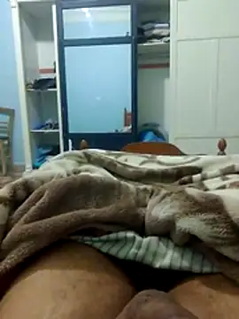 Snapshot of Ayoub_ben27 chatting on April 19, 2026, 6:21 pm Ayoub ben27 online show from April 19, 2026, 6:21 pm