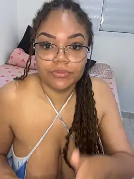 Snapshot of Karenjobs chatting on October 29, 2025, 3:25 pm Karenjobs online show from October 29, 2025, 3:25 pm