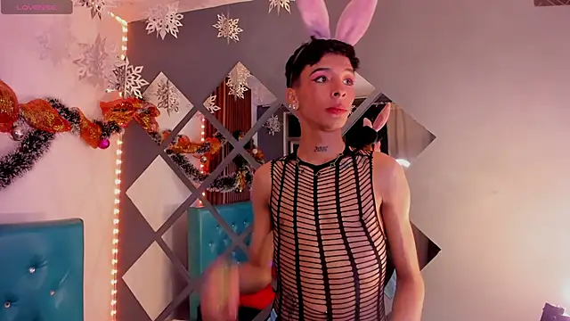 Max Steell online show from November 28, 2025, 7:44 am