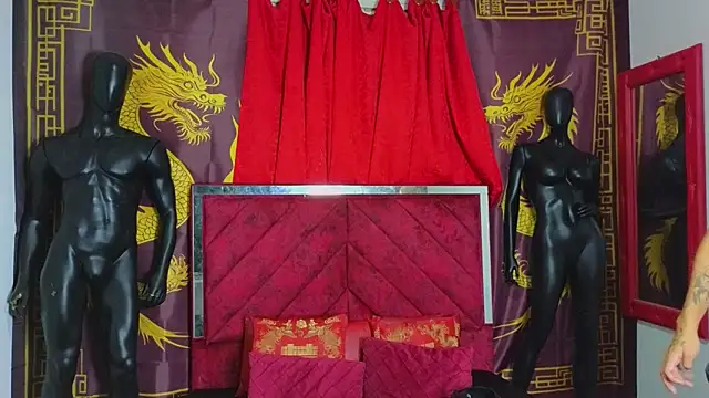 Snapshot of Scoundrel_Room chatting on November 3, 2025, 7:20 am Scoundrel Room online show from November 3, 2025, 7:20 am