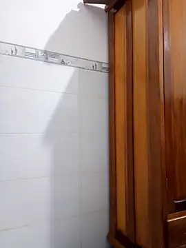 Cafeen19 online show from March 18, 2026, 10:29 am