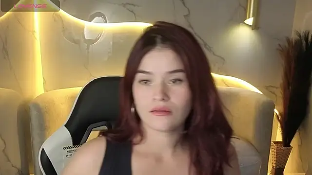 Alana Tx  online show from November 7, 2025, 3:17 am