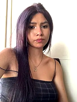 Kim Luna1 online show from December 13, 2025, 8:36 pm