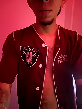 Aron Jones  online show from November 3, 2025, 12:57 am