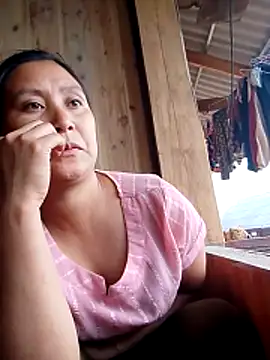 Olivia pusy online show from October 31, 2025, 8:15 am