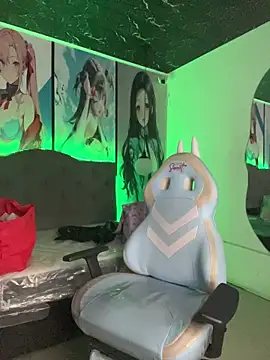 Maryana LS online show from November 5, 2025, 1:22 pm