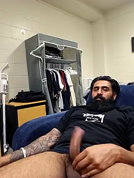 panjabijatt94 online show from October 30, 2025, 1:01 pm