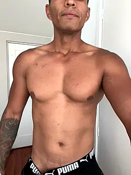 97santiagoo online show from October 28, 2025, 12:52 pm