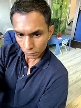 97santiagoo online show from October 29, 2025, 1:46 pm