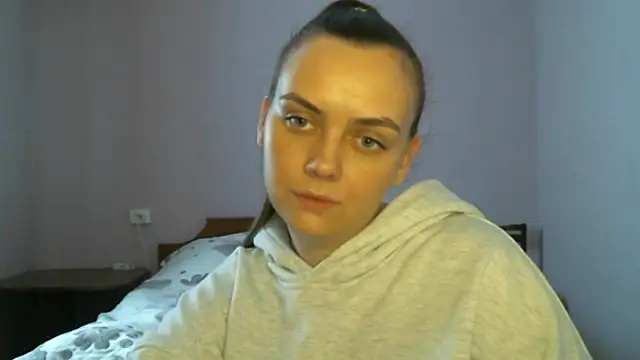 Anna  toth18 online show from October 31, 2025, 7:20 am