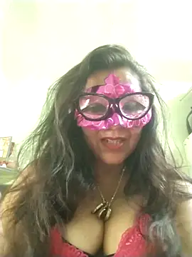 LOVE  RANI online show from November 2, 2025, 6:21 pm