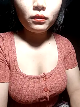 Snapshot of yoyo-mi chatting on October 30, 2025, 1:40 am yoyo-mi online show from October 30, 2025, 1:40 am