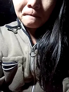 Snapshot of yoyo-mi chatting on November 1, 2025, 3:52 am yoyo-mi online show from November 1, 2025, 3:52 am