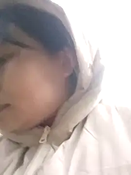 yoyo-mi online show from December 2, 2025, 10:20 am