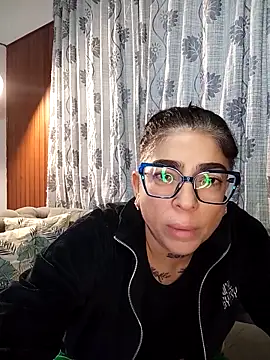 solmorochia online show from April 5, 2026, 12:52 am