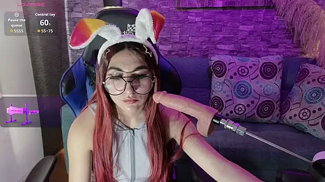 venusevanss online show from October 31, 2025, 12:06 pm