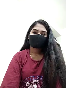 Snapshot of Green_LaDY66 chatting on December 21, 2025, 10:11 am Green LaDY66 online show from December 21, 2025, 10:11 am