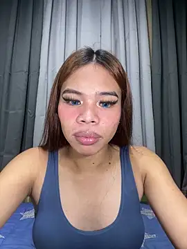 kierra fox online show from November 10, 2025, 5:45 pm