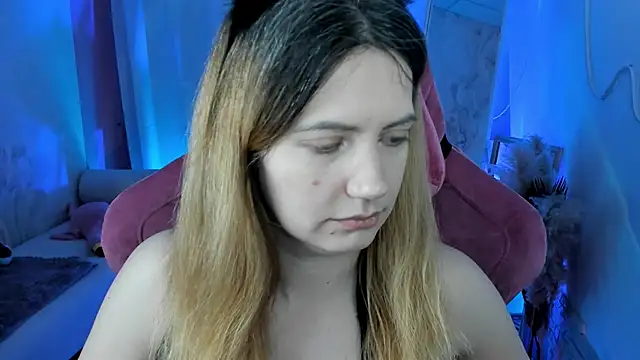 AleksaLaurent online show from November 27, 2025, 8:49 am