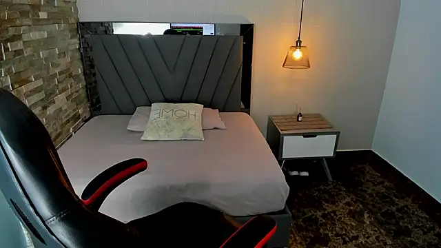 JANET PARK3 online show from November 1, 2025, 1:35 pm