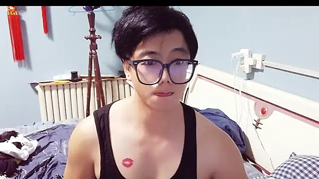 chenwen520 online show from November 5, 2025, 12:49 pm