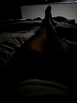 female hunterr online show from November 11, 2025, 6:52 pm