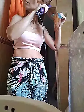 julialex  online show from March 7, 2026, 7:44 pm