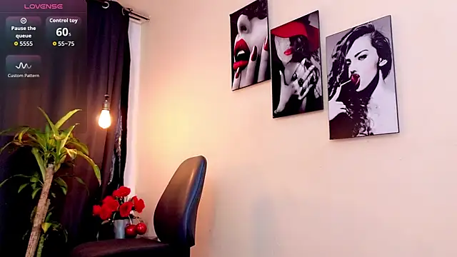 Flor Gil online show from November 27, 2025, 3:52 am