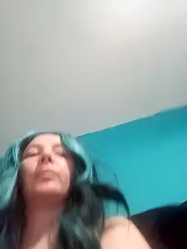 DeepestFantisy x online show from October 31, 2025, 10:27 am