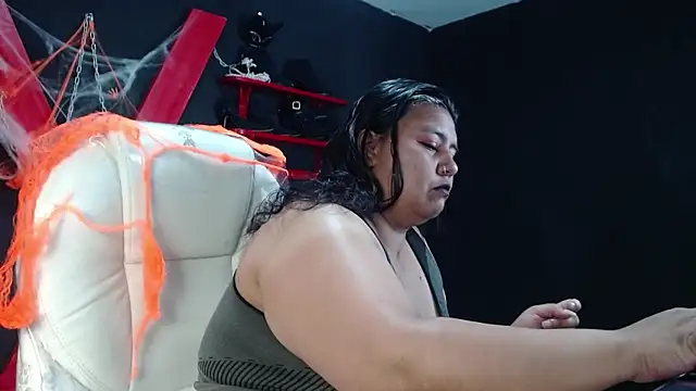 serenamystsh online show from October 31, 2025, 7:37 pm