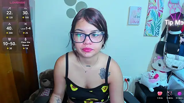 Emma boo online show from November 30, 2025, 3:05 pm