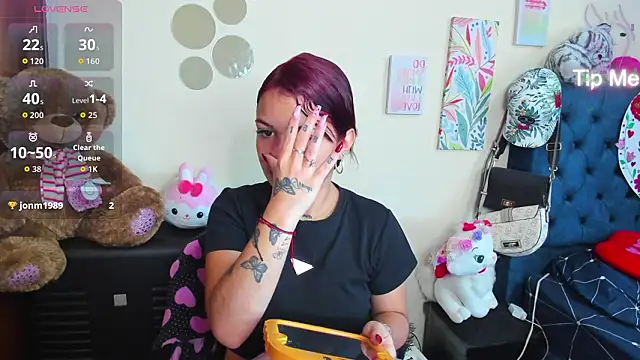 Emma boo online show from February 10, 2026, 3:05 pm