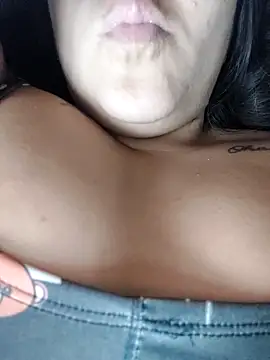 Camilu23 online show from December 16, 2025, 7:08 pm