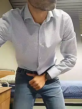 panco pillo online show from December 17, 2025, 6:03 pm