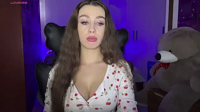 SweetCherry  N online show from December 20, 2025, 10:28 pm