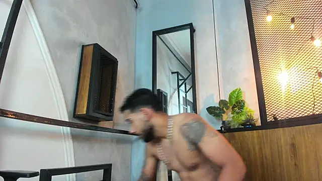 Snapshot of OwenScott chatting on November 5, 2025, 4:23 am OwenScott online show from November 5, 2025, 4:23 am