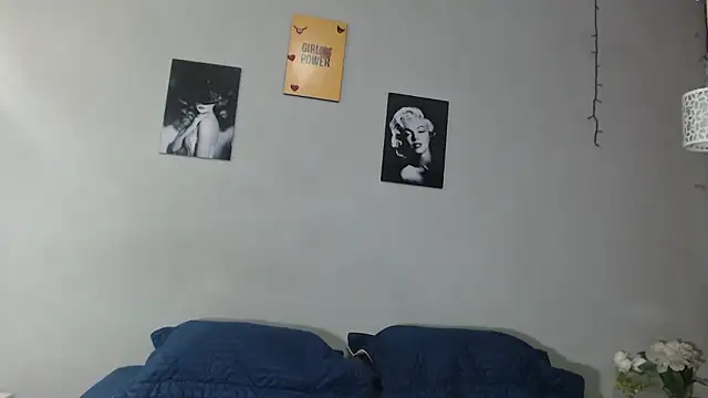 sexynova 93 online show from February 7, 2026, 7:28 pm