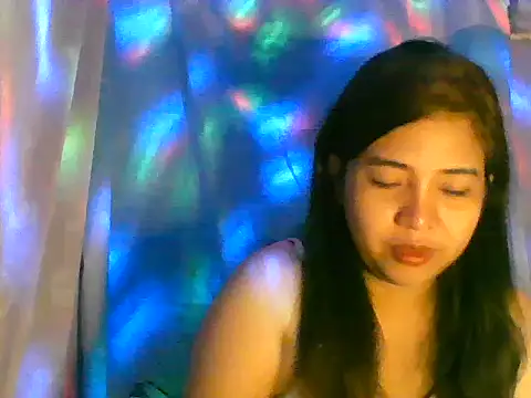 ann tine123 online show from November 28, 2025, 9:50 pm