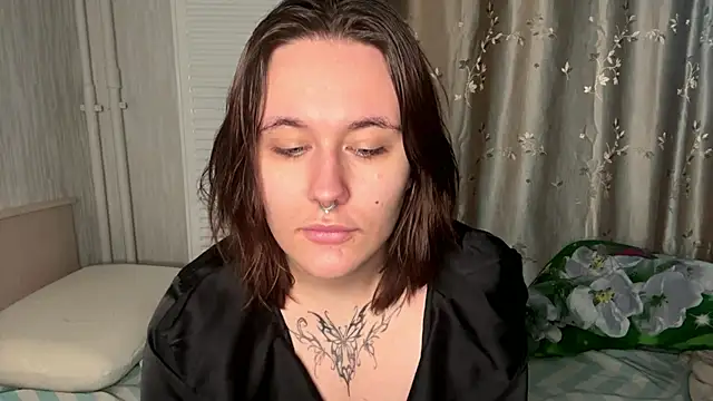 Lerabraunti online show from November 2, 2025, 10:06 am