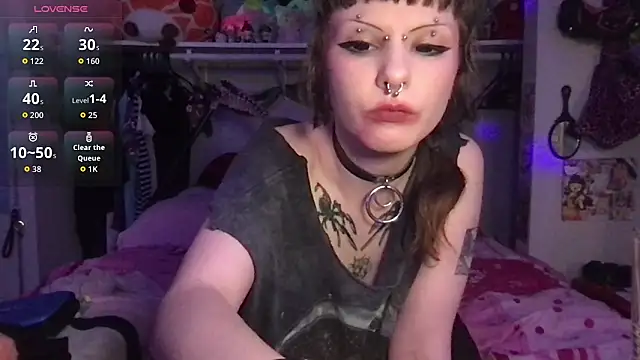 missnoralux online show from October 30, 2025, 9:00 am