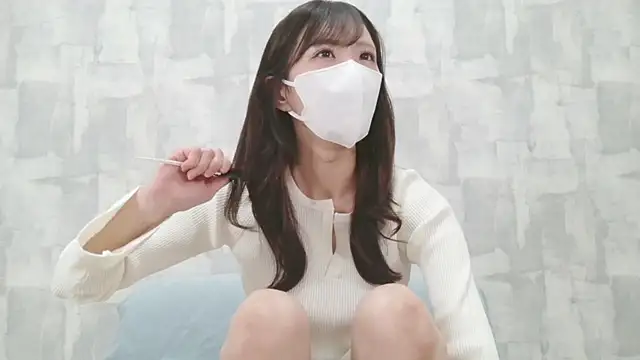 Minami jjjj online show from December 15, 2025, 12:59 am