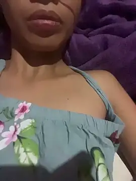 hottiebabe23 online show from December 4, 2025, 1:20 pm